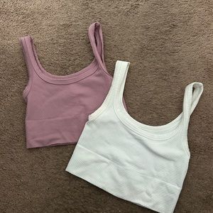 Pink and white seamless tops